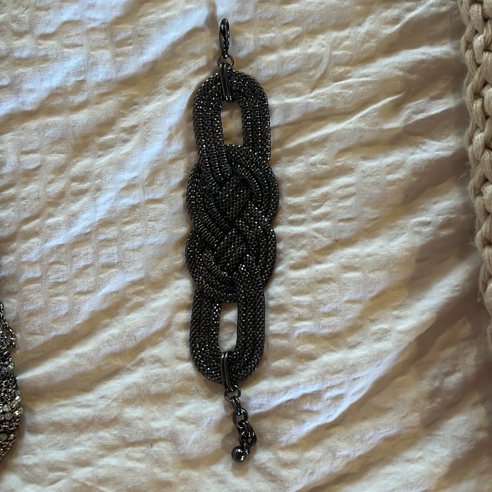 Set of 3x pieces, grey/silver tone jewelry - Picture 4 of 7